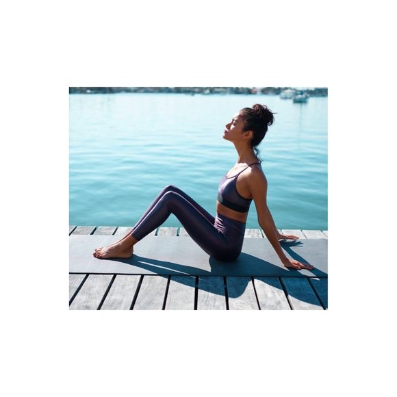 Koral Lustrous High Rise Leggings in Bordeaux XS - Picture 12 of 15